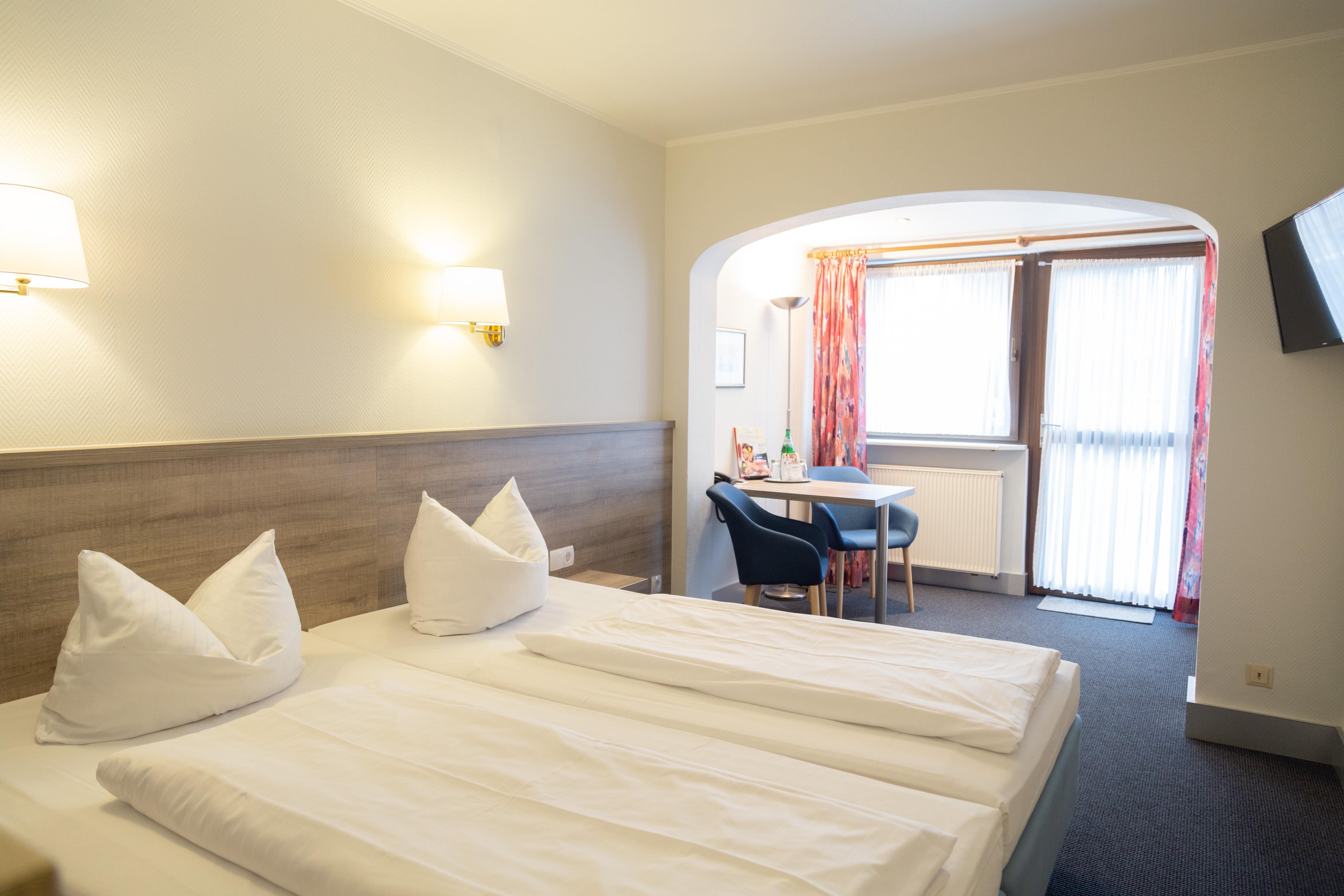 Das Ebertor - Hotel & Hostel Boppard Exteriör bild
